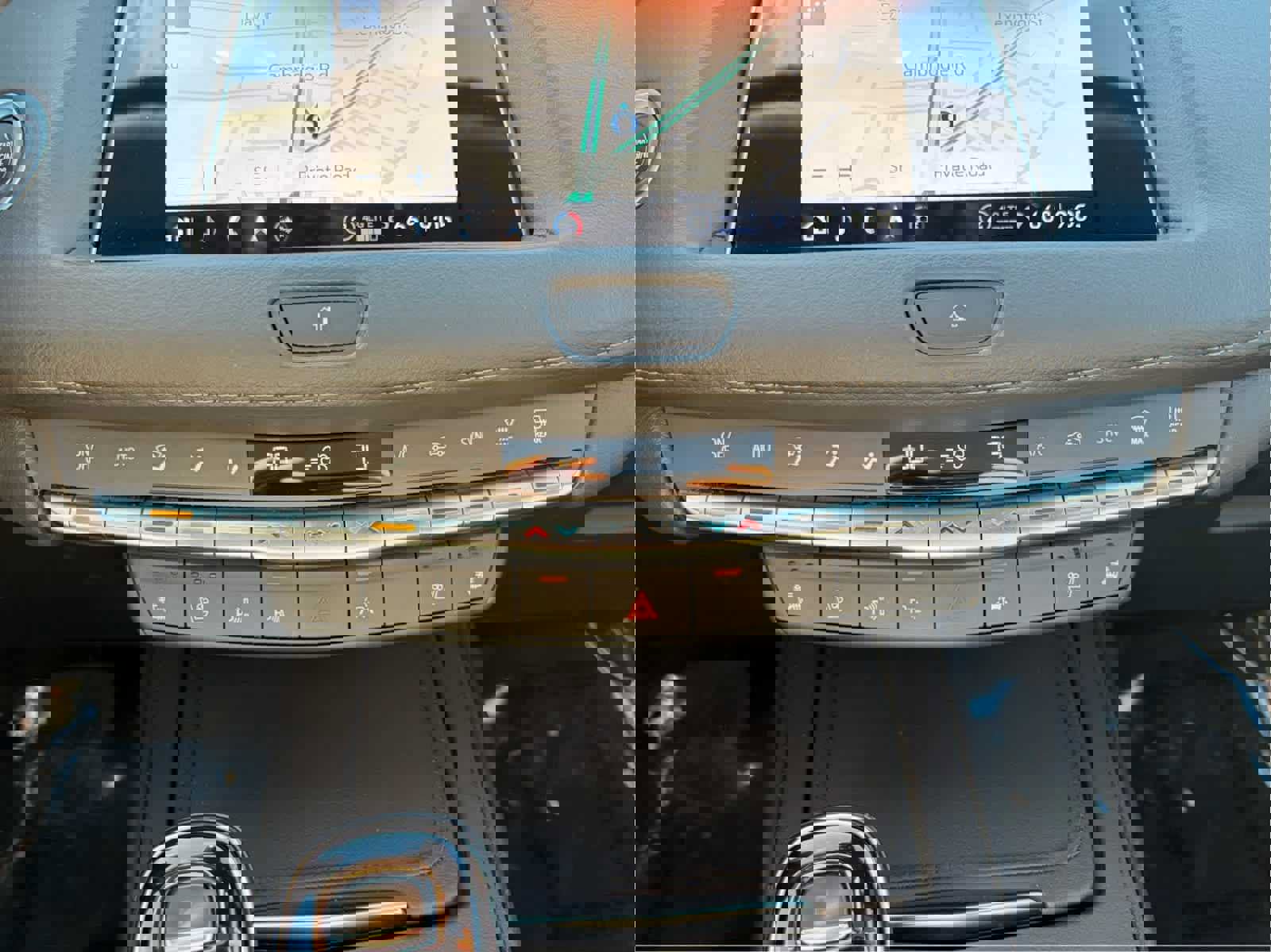 Used 2023 Cadillac XT4 Premium Luxury w/ Sun And Sound Package image 16