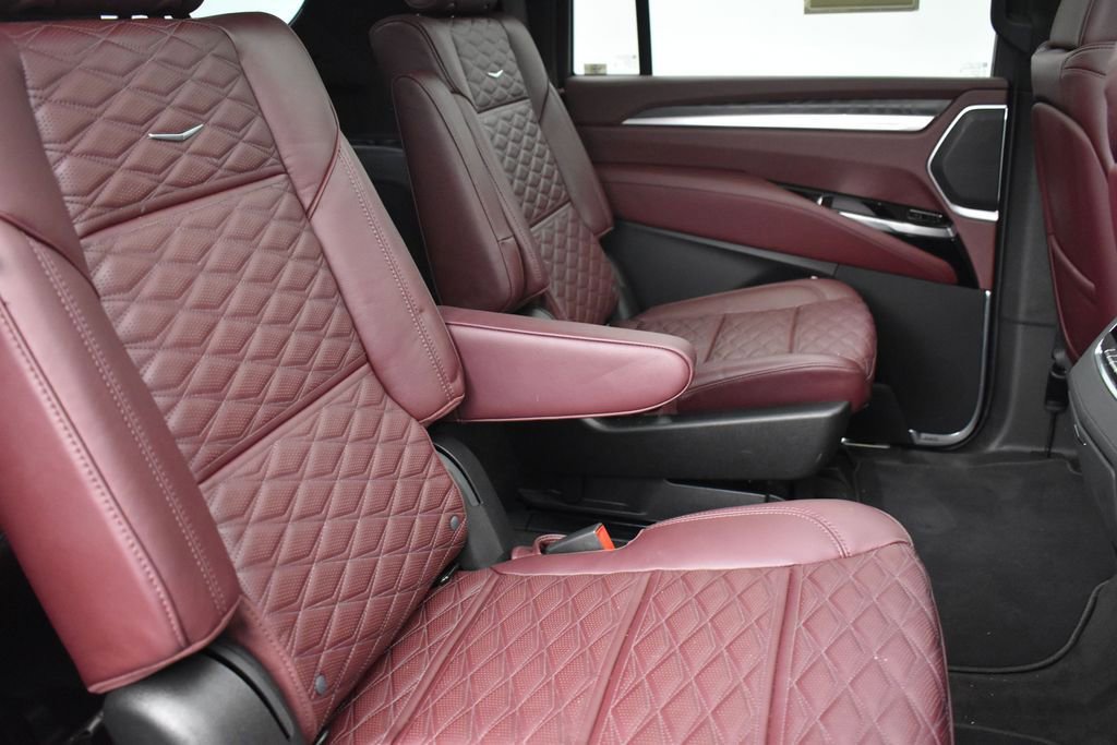 Certified 2026 Cadillac Escalade ESV Sport w/ Touring Package AWD/4WD image 34