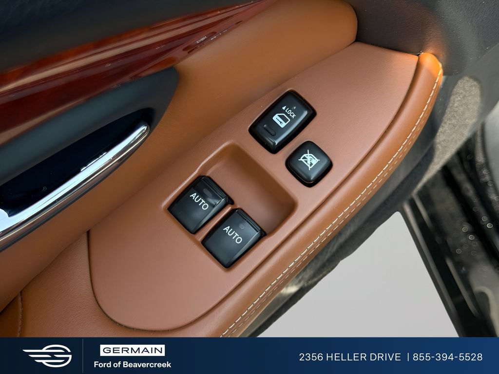 Used 2005 Lexus SC 430 Convertible RWD image 16