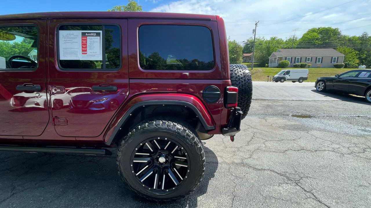 Used 2022 Jeep Wrangler Unlimited Sahara w/ LED Lighting Group AWD/4WD image 5