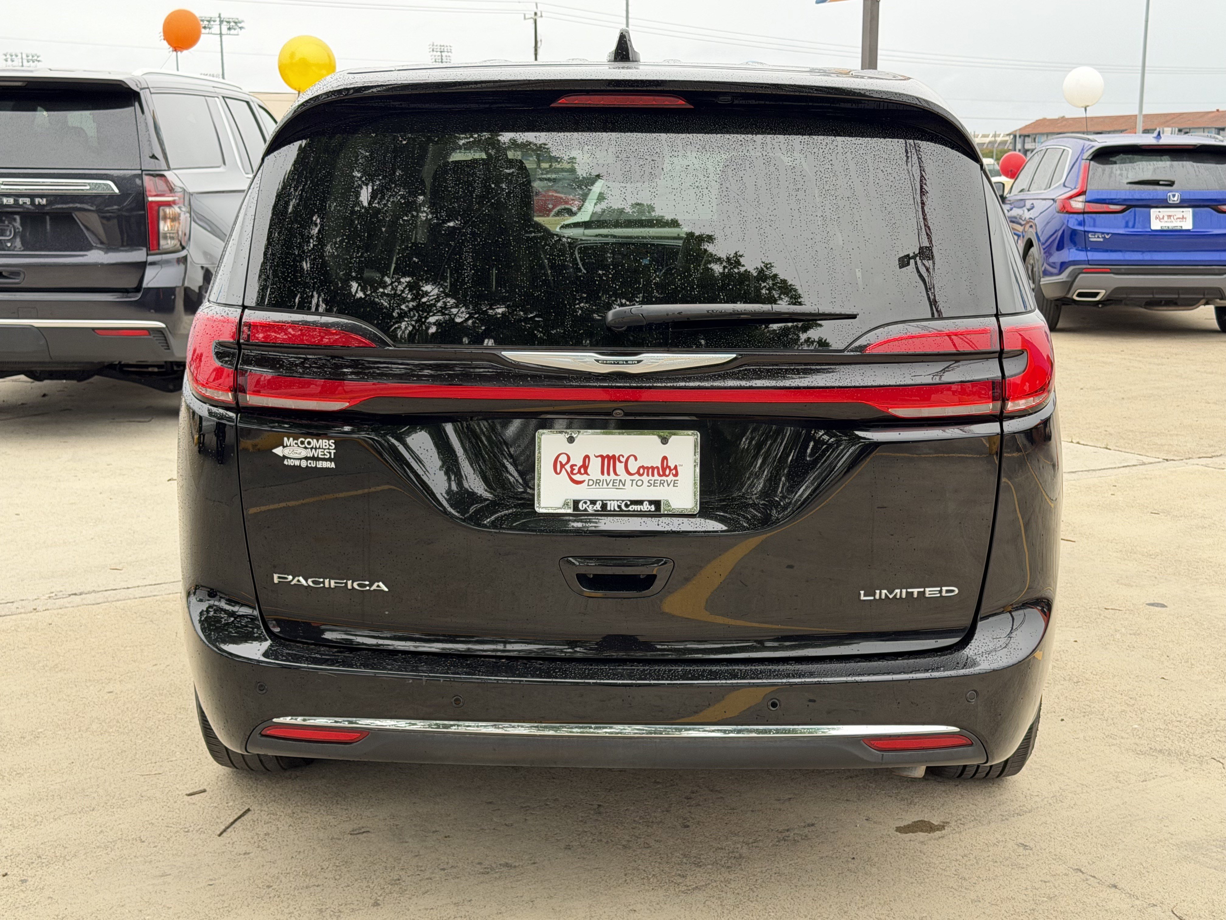 Used 2024 Chrysler Pacifica Limited FWD image 6
