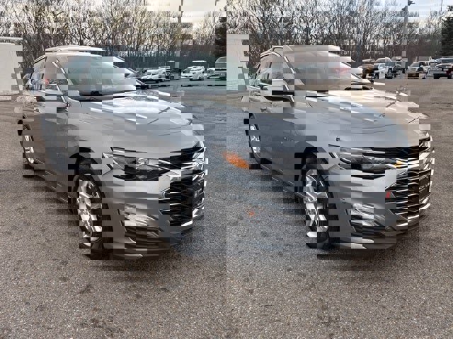 Used 2023 Chevrolet Malibu LS w/ Driver Confidence Package image 3