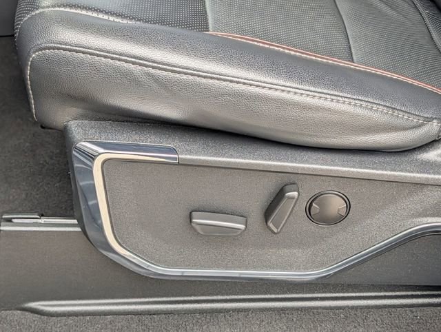 Used 2024 Ford F250 Lariat w/ Sport Appearance Package AWD/4WD image 27