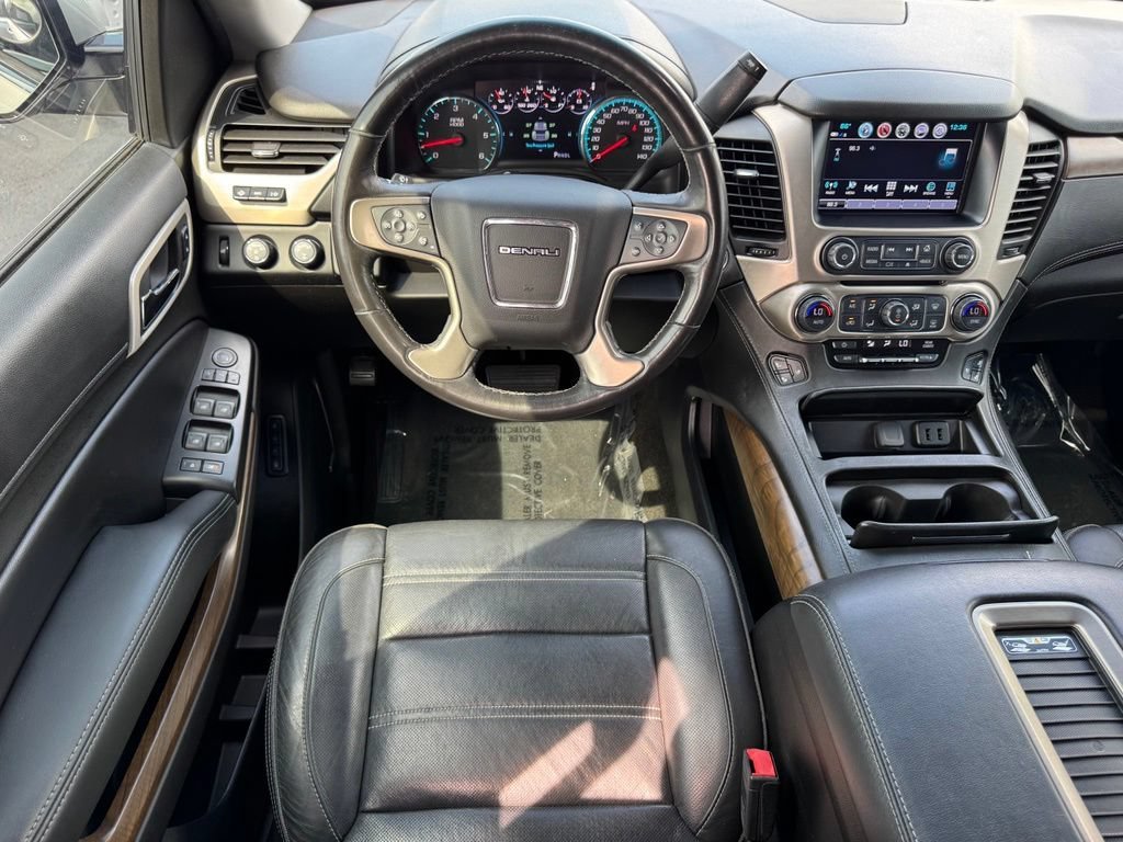 Used 2018 GMC Yukon Denali w/ Open Road Package AWD/4WD image 17