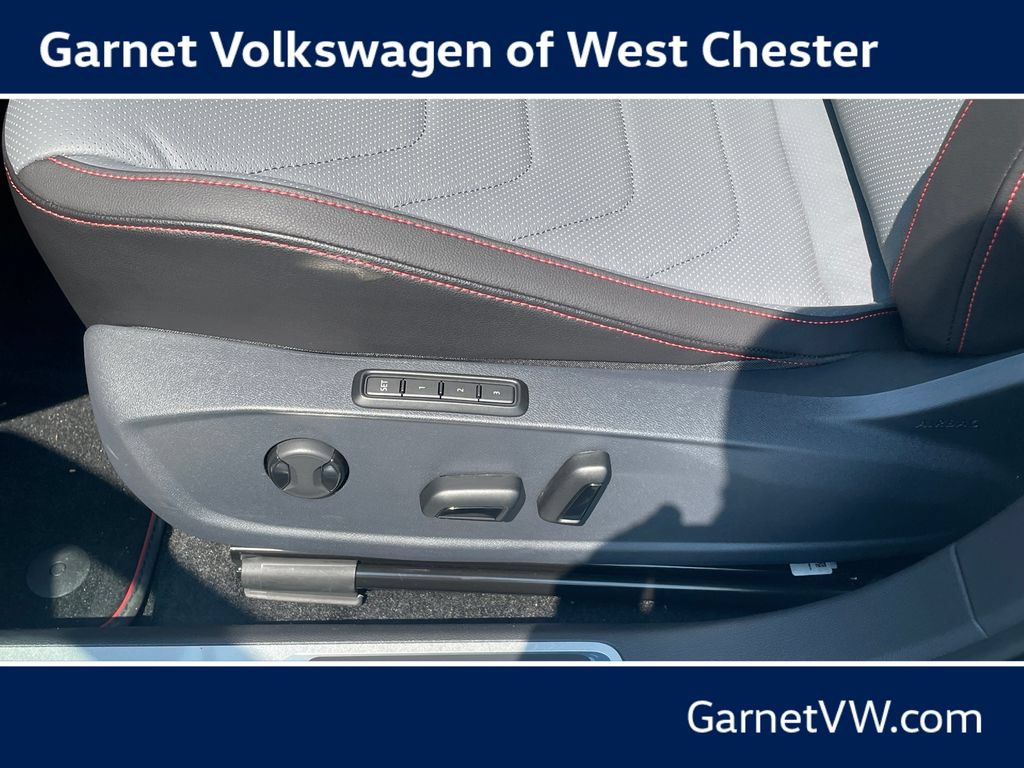 New 2026 Volkswagen Jetta GLI Autobahn FWD image 14
