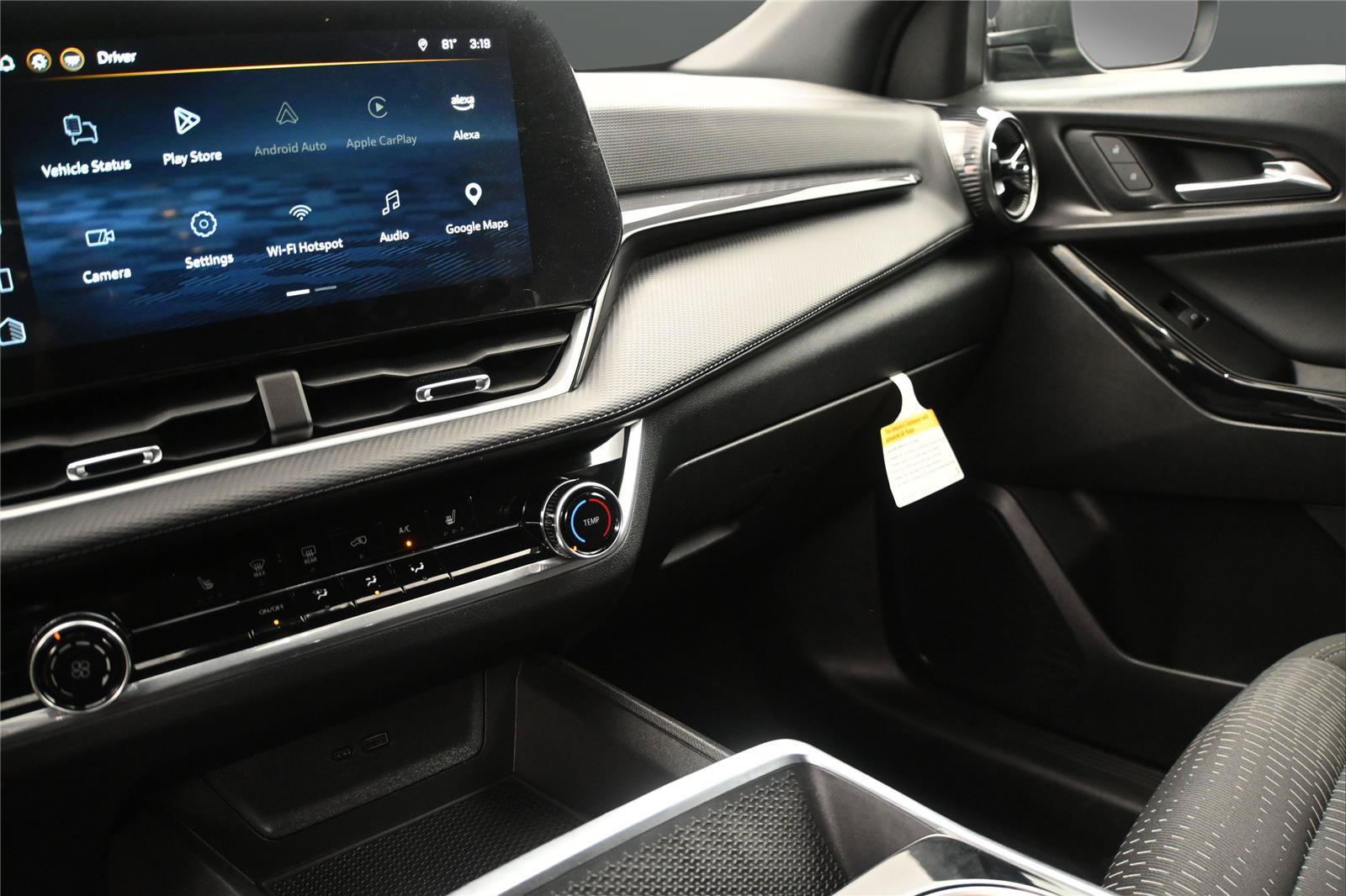 Used 2025 Chevrolet Equinox LT w/ Safety and Technology Package FWD image 4