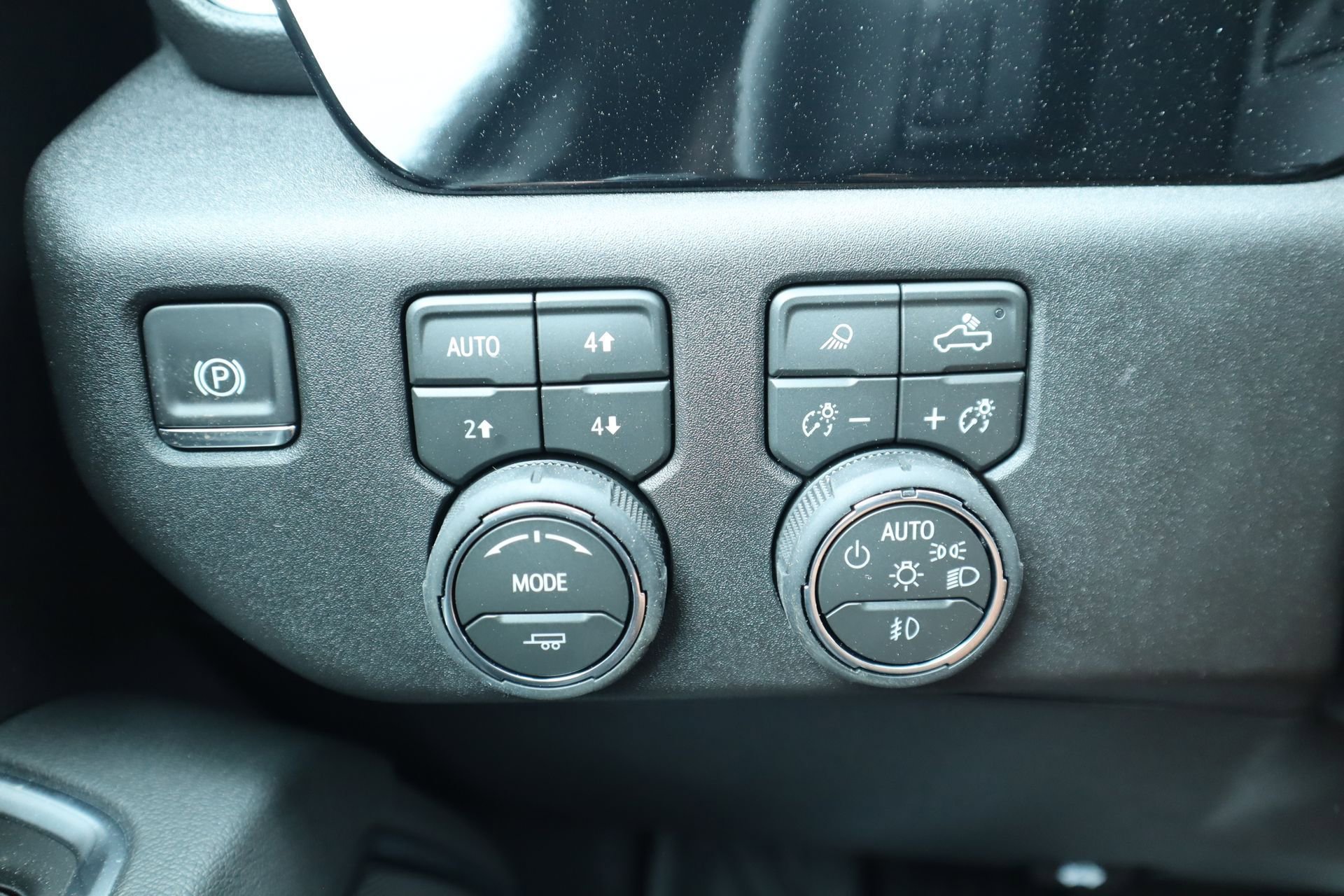 New 2026 Chevrolet Silverado 1500 LTZ AWD/4WD image 12