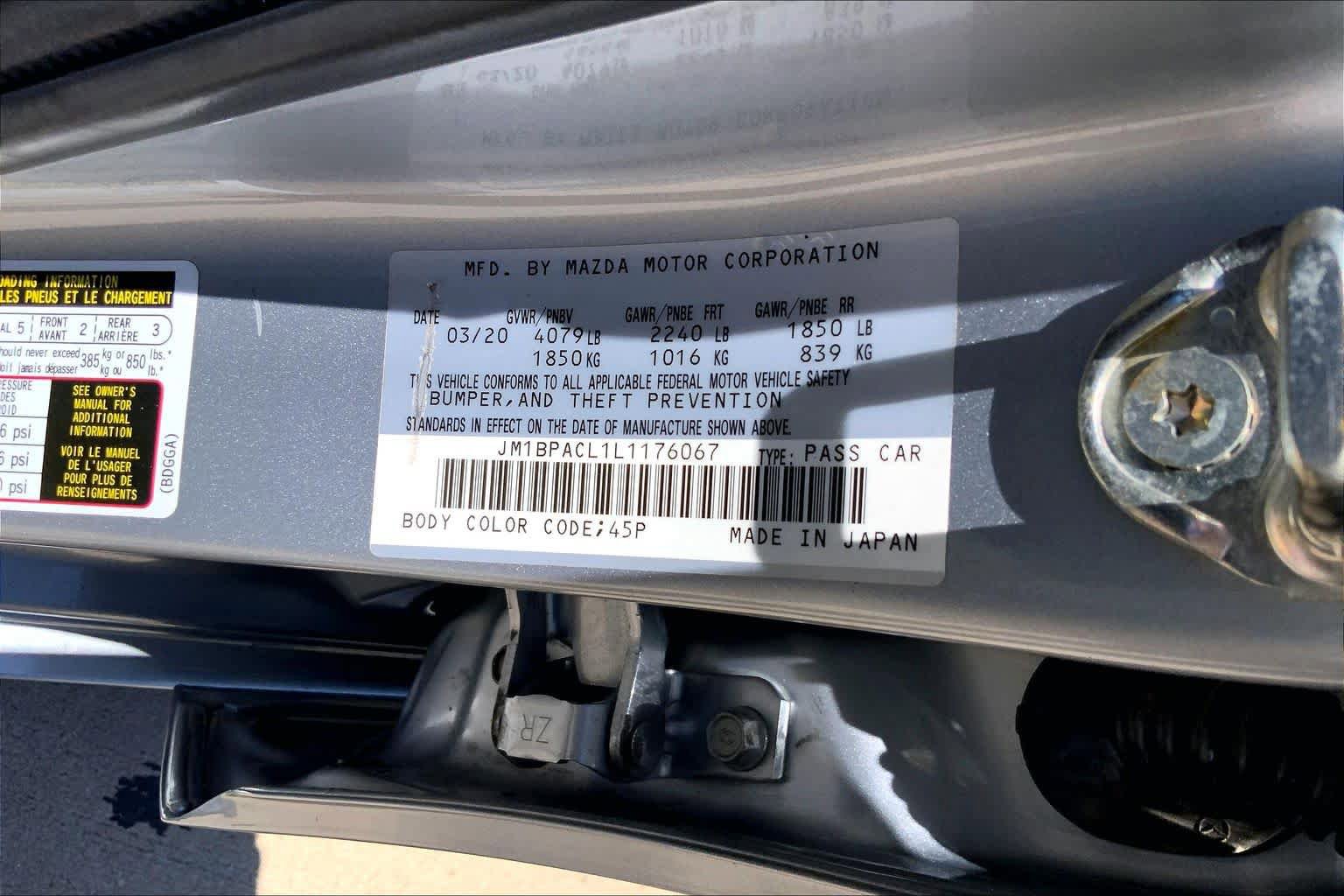 Used 2020 MAZDA MAZDA3 Sedan w/ Select Package FWD image 32