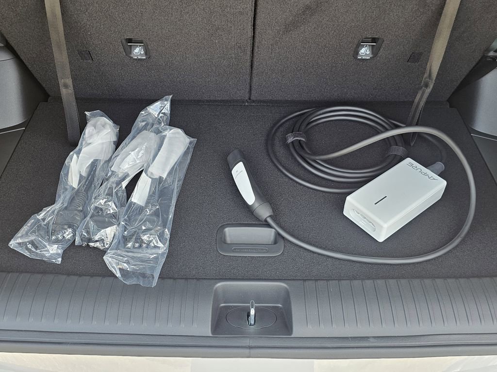 New 2026 Hyundai Ioniq 9 SEL image 30