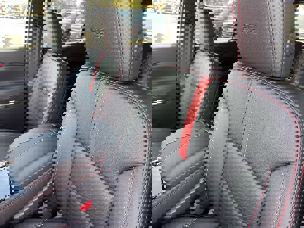 New 2026 Chevrolet Traverse RS image 13