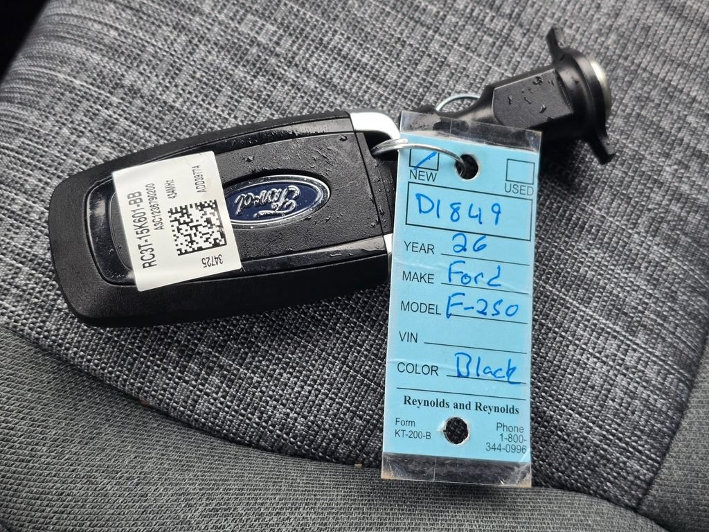 New 2026 Ford F250 XLT w/ XLT Premium Package AWD/4WD image 32