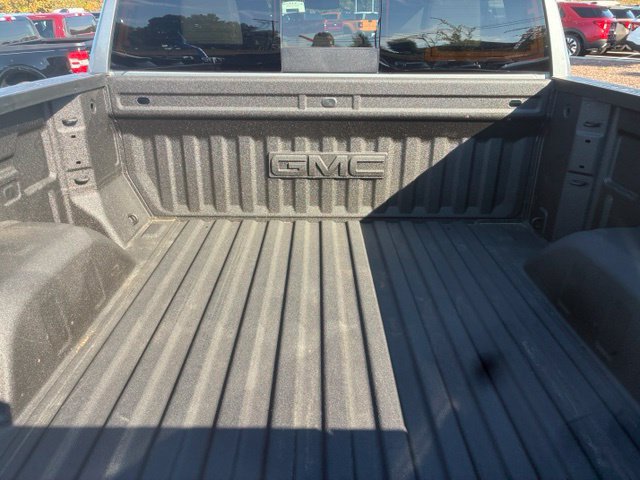 Used 2024 GMC Sierra 1500 SLT w/ SLT Premium Plus Package AWD/4WD image 10