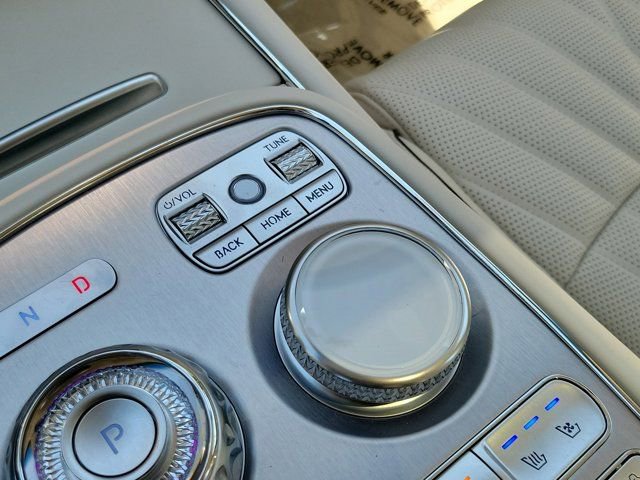 Used 2025 Genesis G90 3.5T image 38