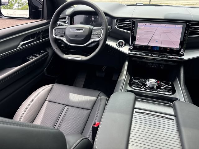New 2026 Jeep Grand Wagoneer Limited AWD/4WD image 11