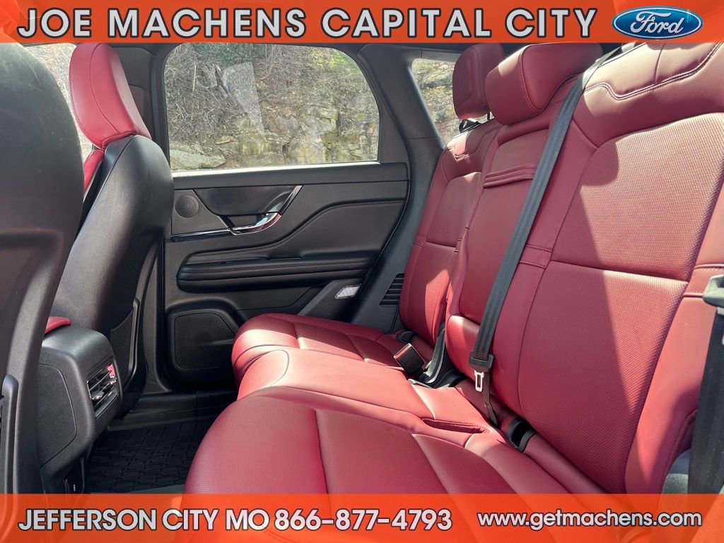 Used 2025 Lincoln Corsair Grand Touring w/ Jet Appearance Package image 12