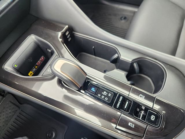 Used 2024 Toyota Crown Platinum image 18