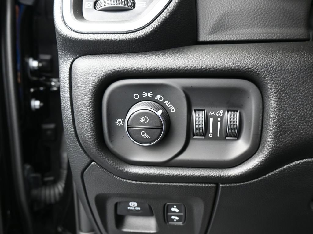 Used 2026 RAM 1500 Laramie w/ Night Edition image 35