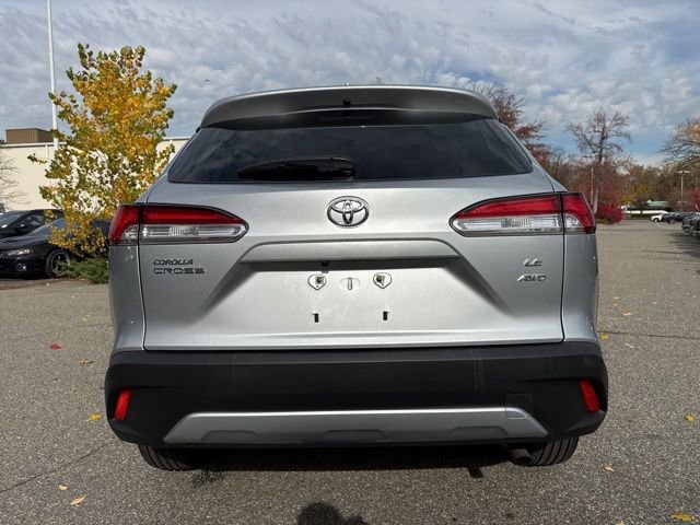 Used 2023 Toyota Corolla Cross LE image 19