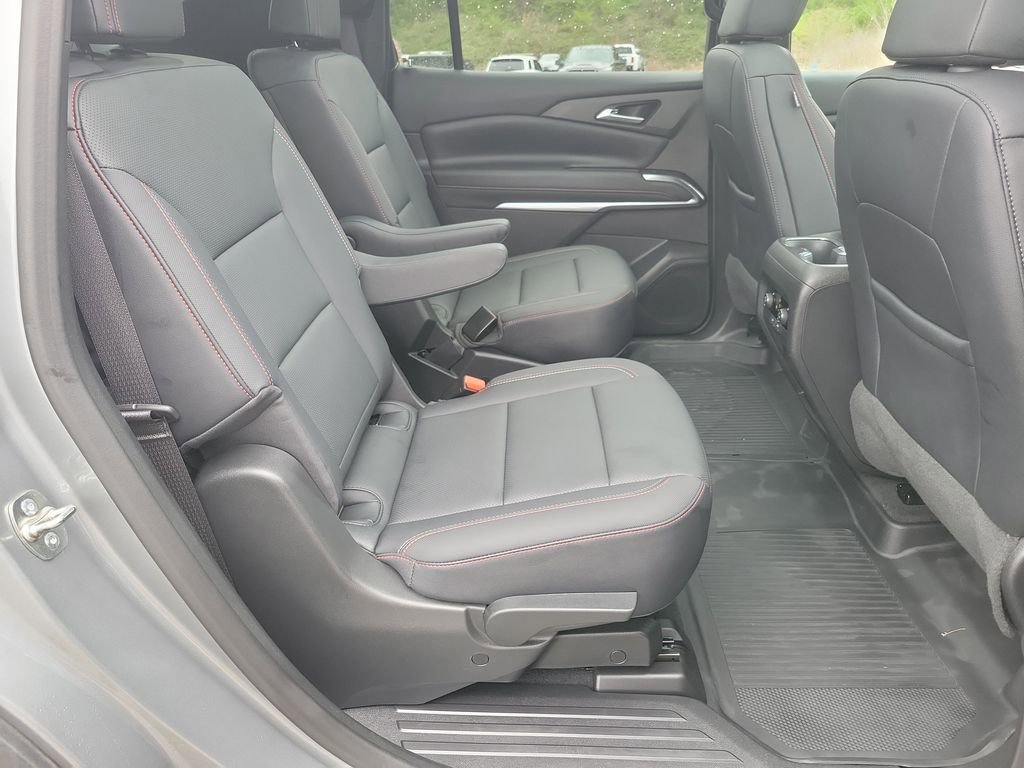 Used 2025 Chevrolet Traverse Z71 w/ LPO, Floor Liner Package image 35
