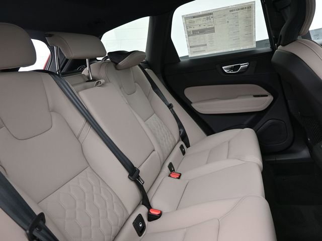 New 2026 Volvo XC60 B5 Core w/ Climate Package image 32