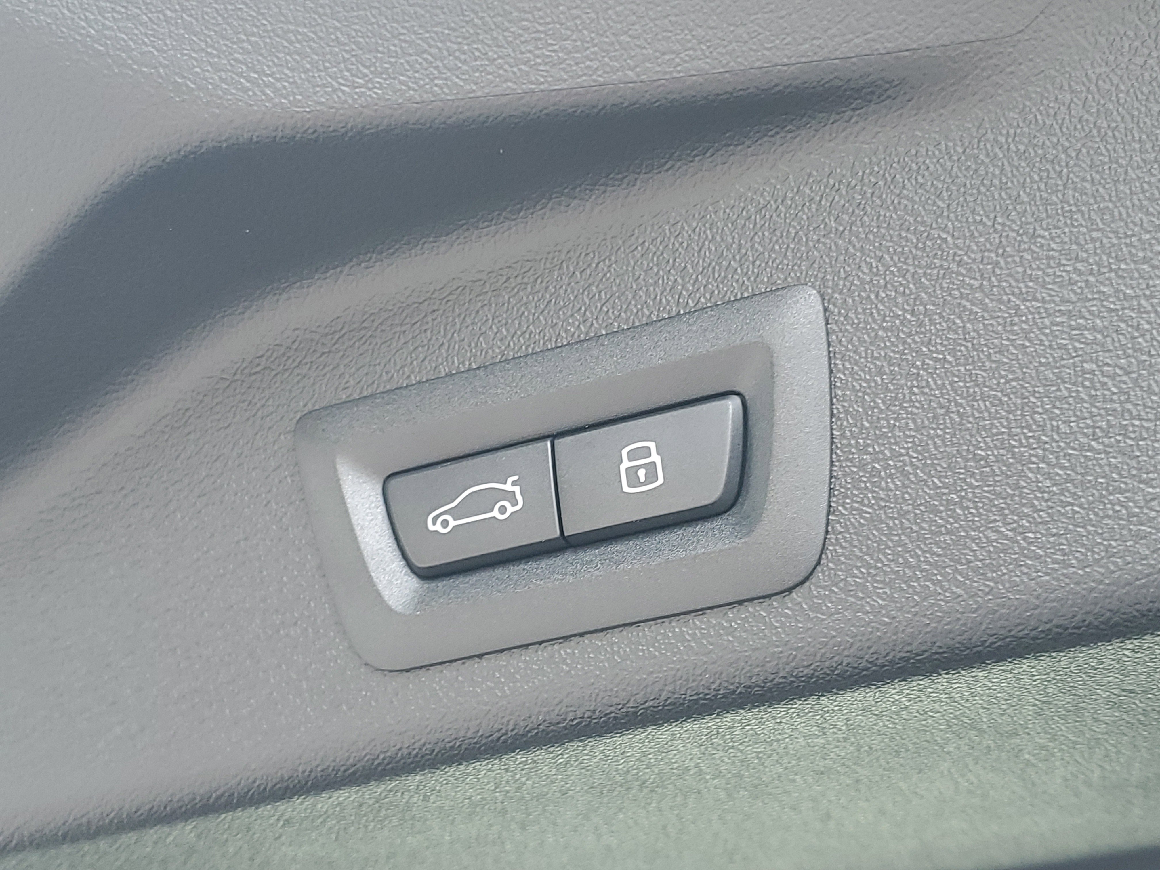 New 2026 BMW X5 xDrive40i w/ M Sport Package AWD/4WD image 28