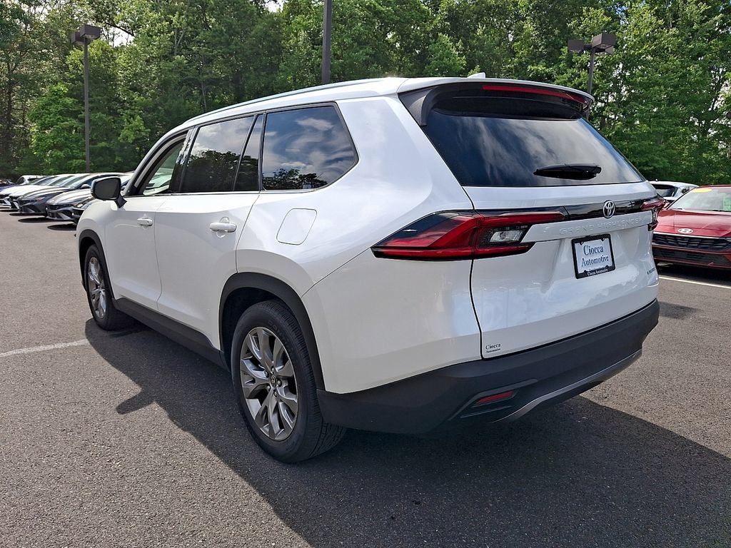 Used 2025 Toyota Grand Highlander FWD image 6
