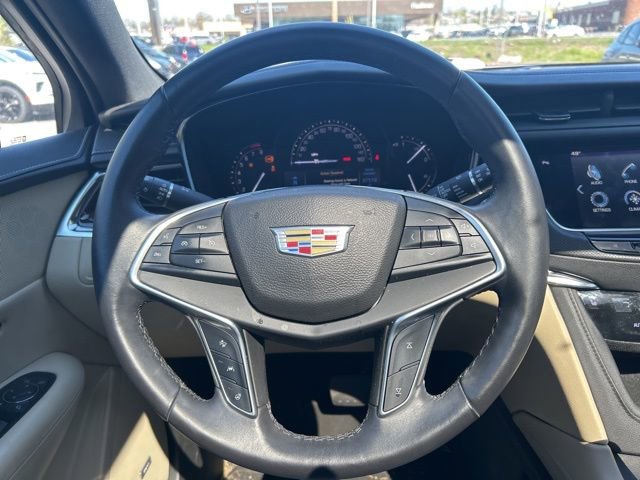 Used 2017 Cadillac XT5 Luxury w/ Driver Awareness Package image 14