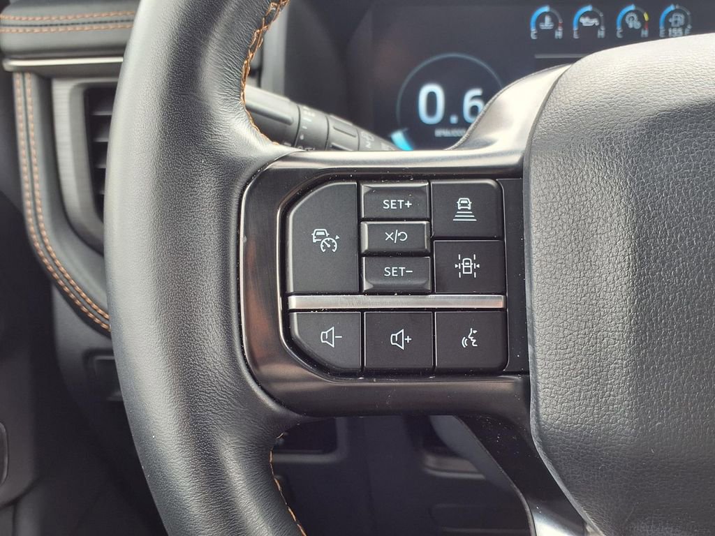 Used 2024 Ford Expedition Platinum AWD/4WD image 15