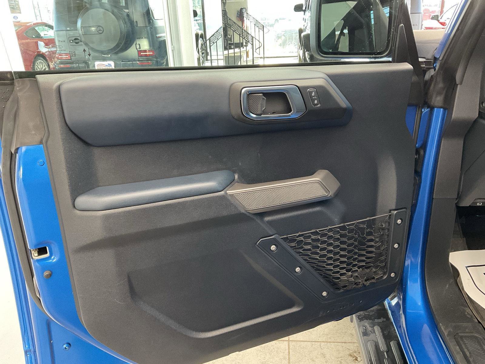 Used 2022 Ford Bronco Outer Banks image 9