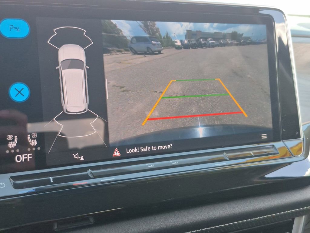 Used 2024 Volkswagen Atlas SE image 22