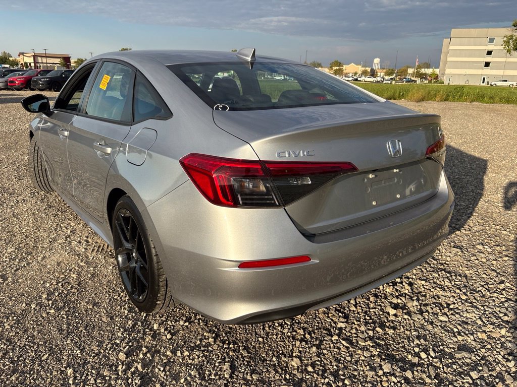 Used 2023 Honda Civic Sport image 8