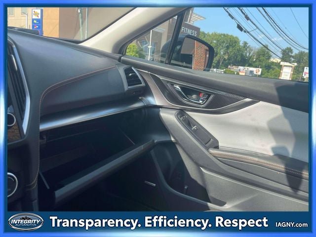 Used 2019 Subaru Crosstrek 2.0i Limited w/ Moonroof Package w/Navigation AWD/4WD image 32