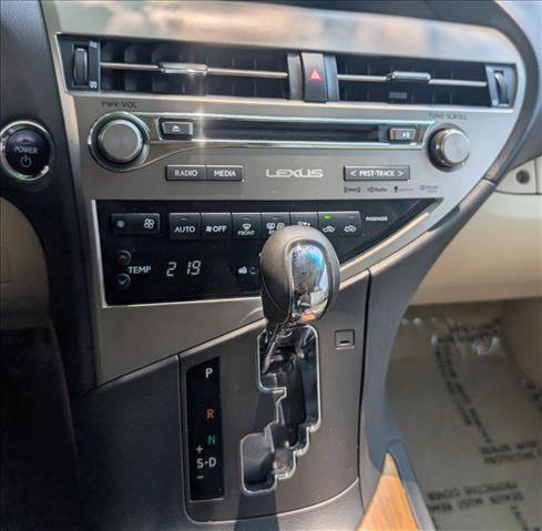 Used 2015 Lexus RX 450h AWD image 10