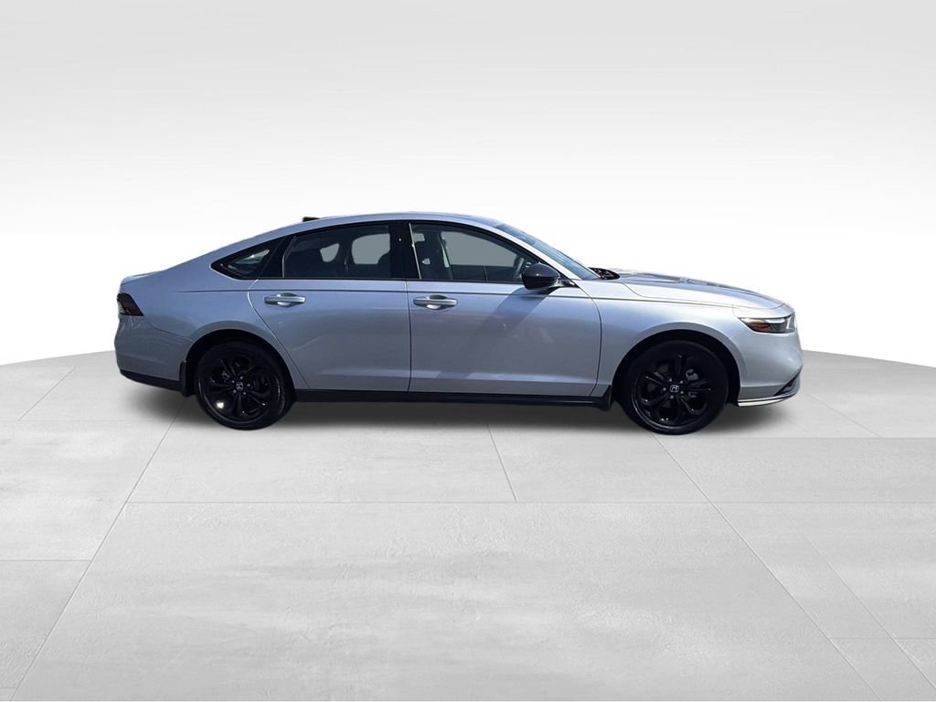 Used 2025 Honda Accord SE video 2
