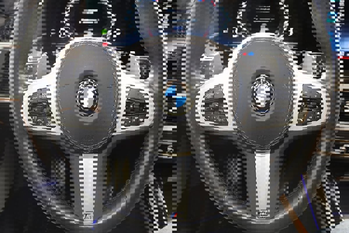 Used 2023 BMW X7 xDrive40i w/ M Sport Package image 45