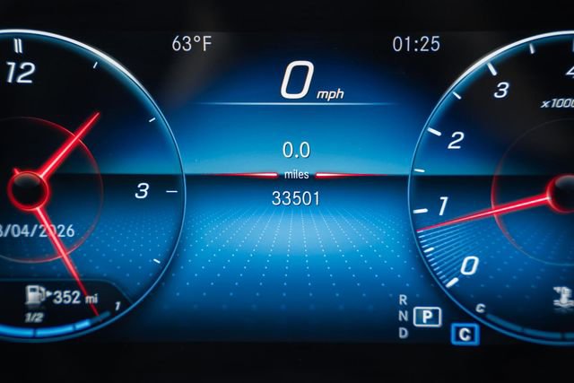 Used 2022 Mercedes-Benz GLE 350 4MATIC w/ AMG Line Exterior image 46