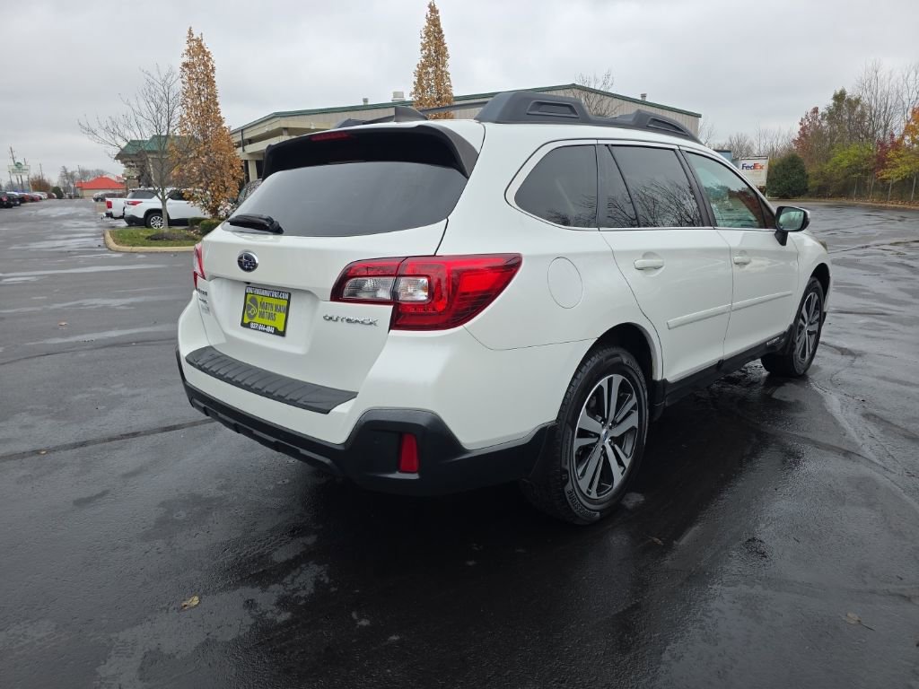 Used 2018 Subaru Outback 2.5i Limited image 9