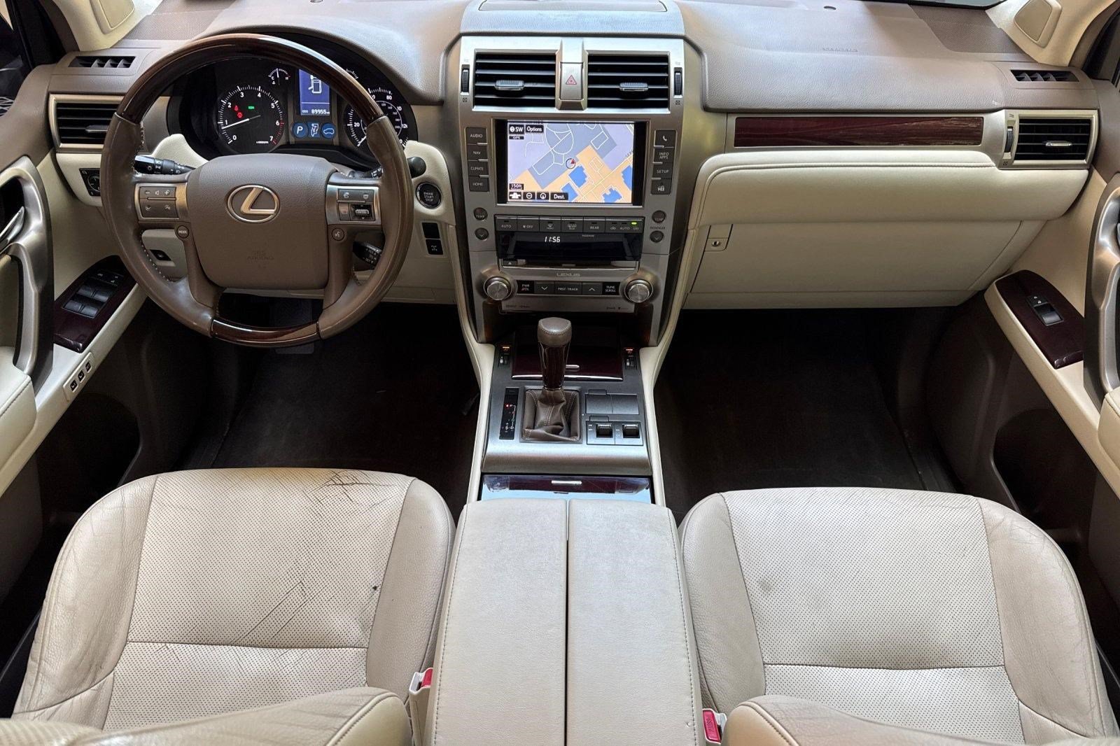 Used 2019 Lexus GX 460 Premium w/ Premium Package AWD/4WD image 15
