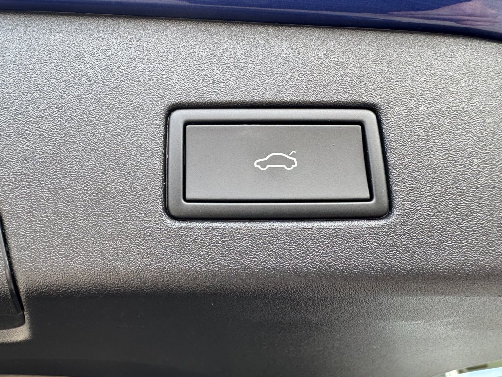 Used 2021 Volkswagen ID.4 1st Edition image 37