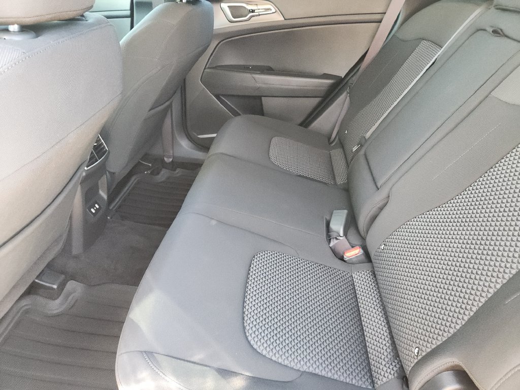 New 2026 Kia Sportage LX FWD image 22