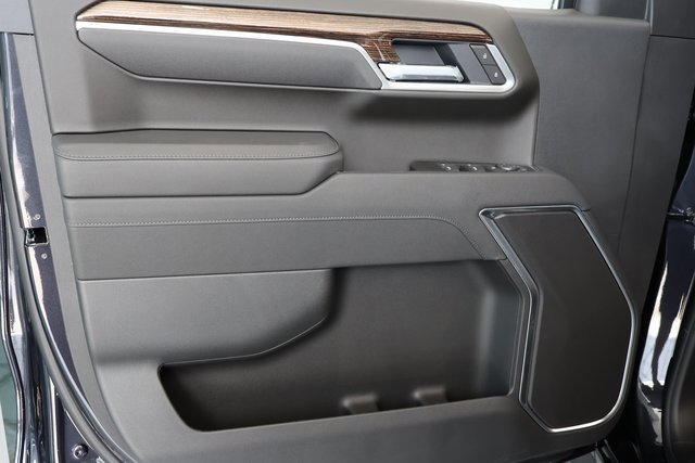 New 2026 GMC Sierra 1500 SLE w/ Preferred Package image 8