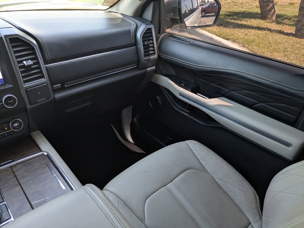 Used 2020 Ford Expedition Max Platinum AWD/4WD image 21