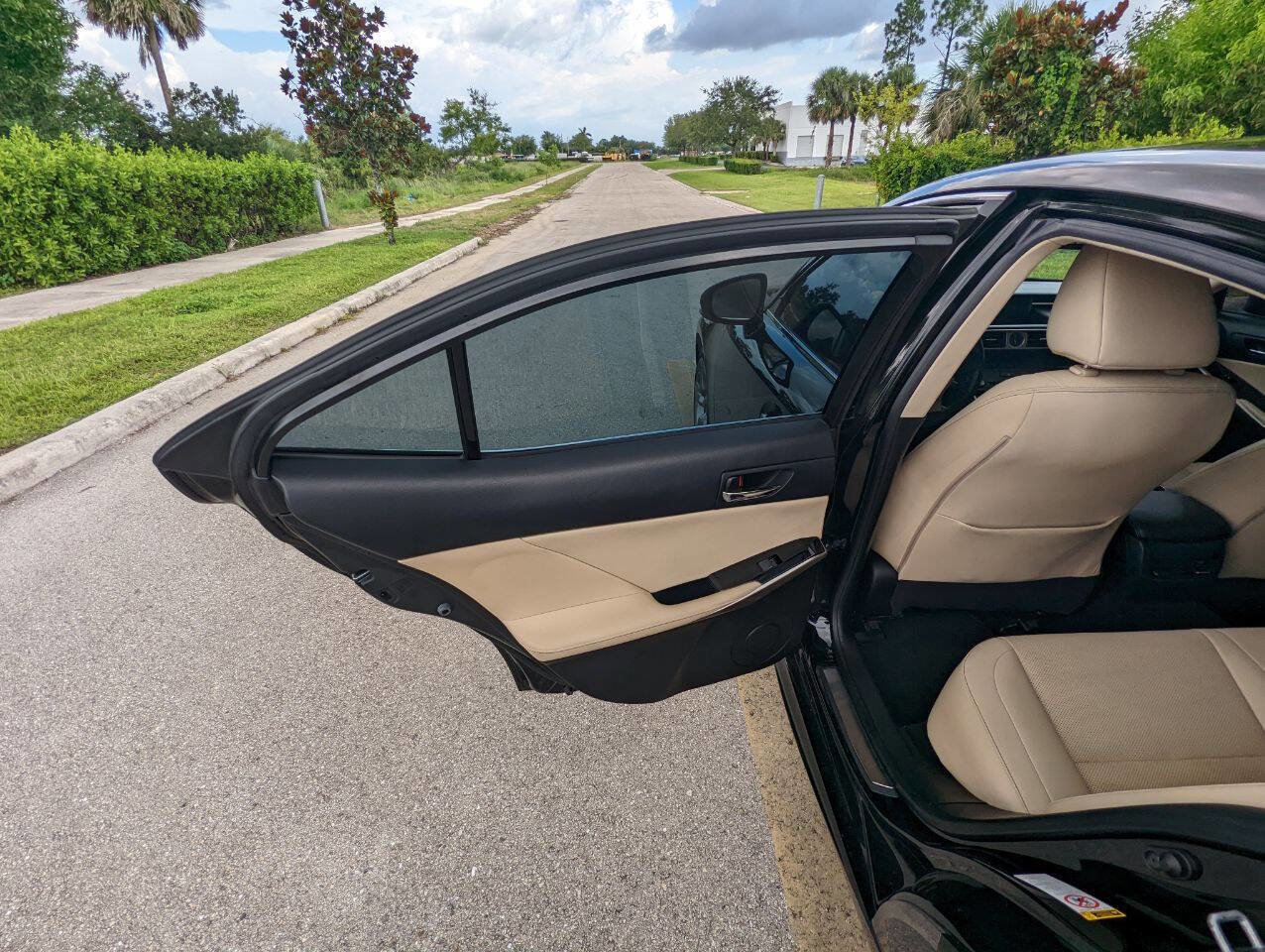 Used 2015 Lexus IS 350 image 15