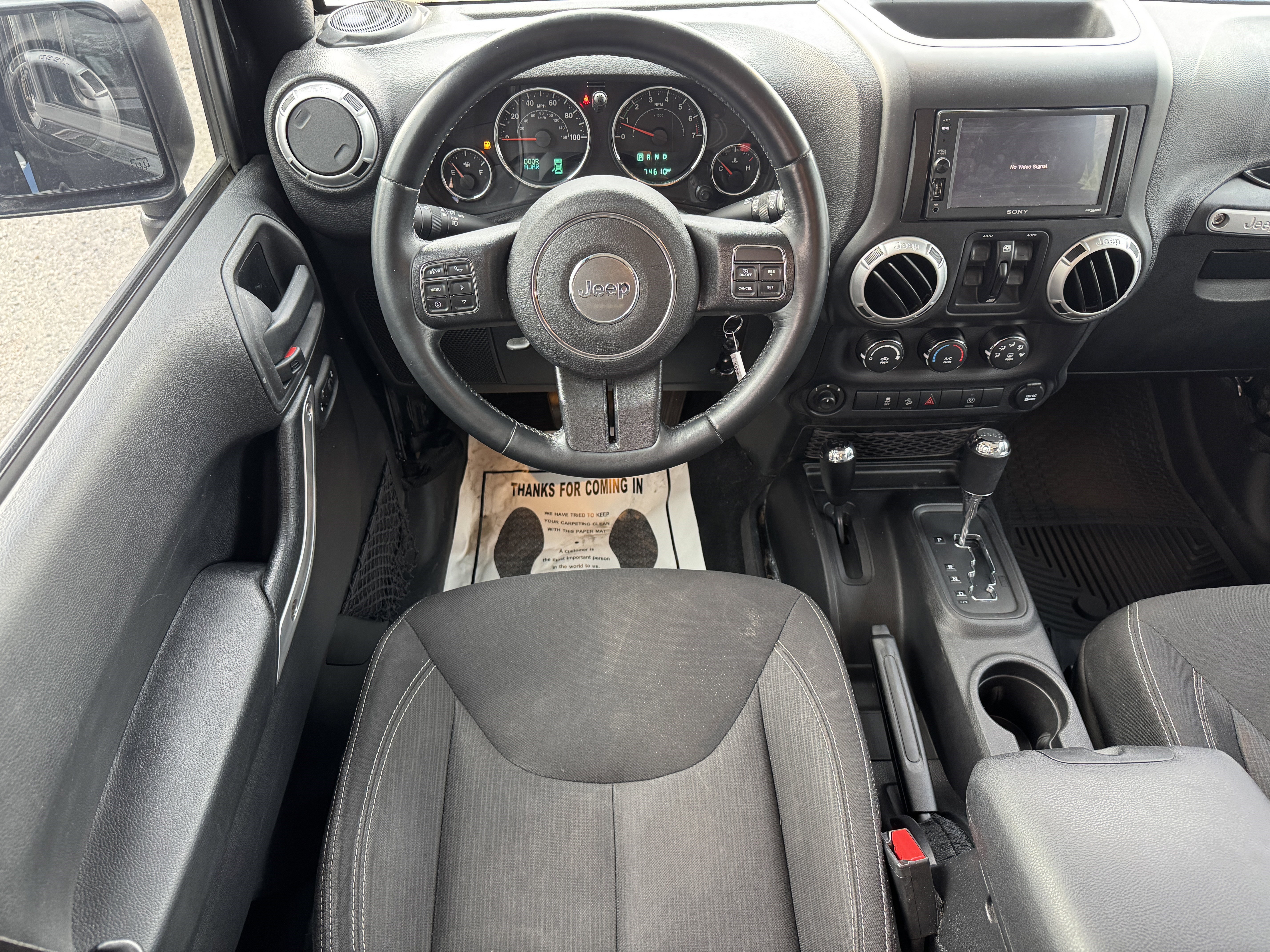 Used 2015 Jeep Wrangler Unlimited Sahara w/ Connectivity Group AWD/4WD image 16