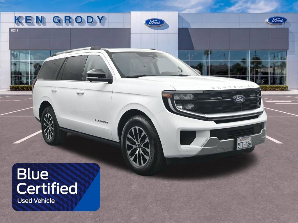 Used 2025 Ford Expedition Platinum AWD/4WD image 1