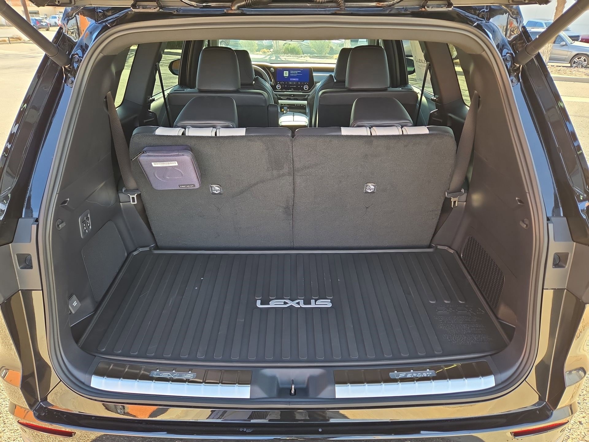 New 2026 Lexus TX 500h 500h F SPORT Performance Premi image 12