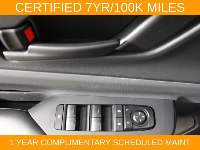 Used 2025 Toyota Prius LE FWD image 16