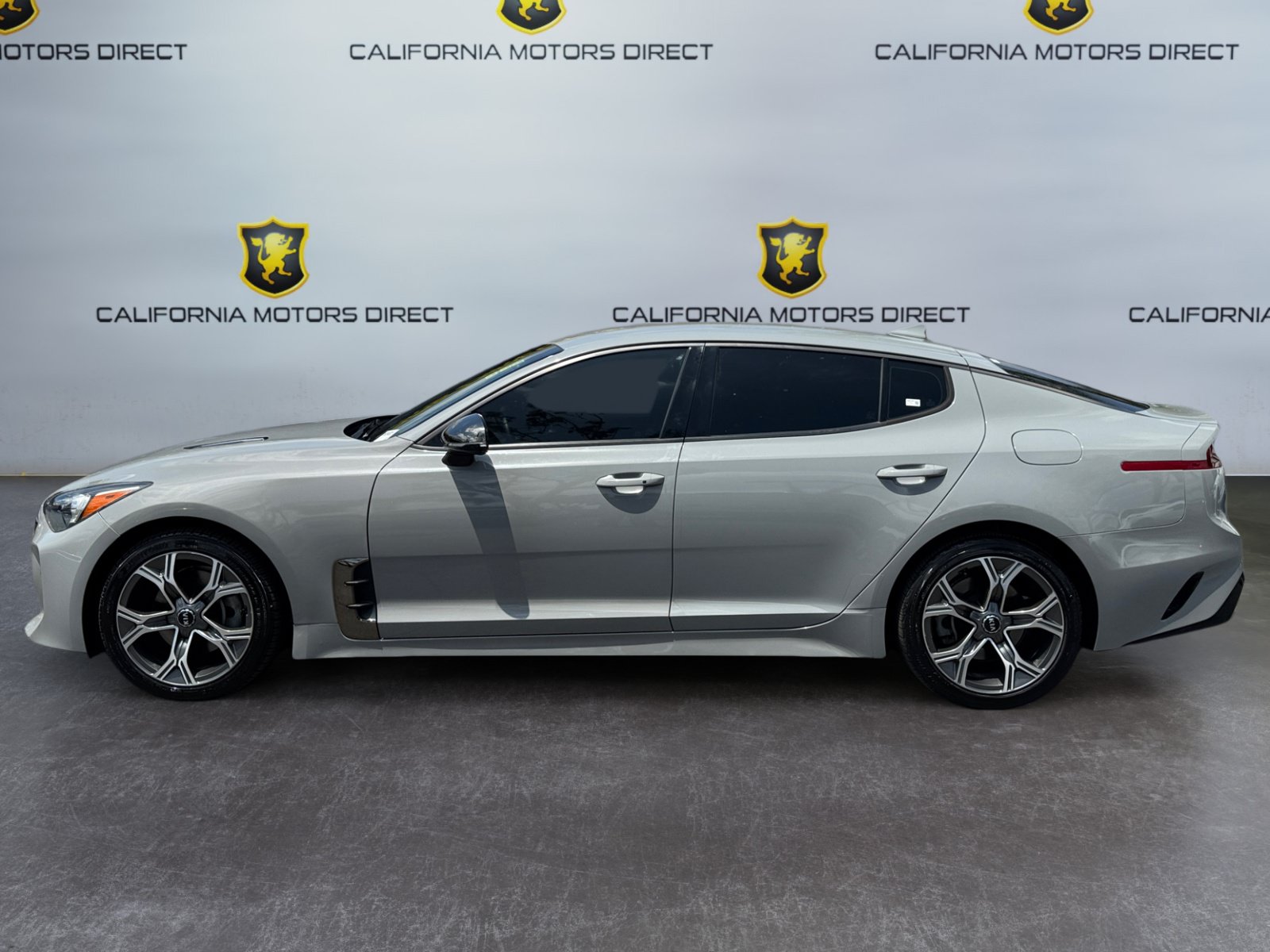 Used 2021 Kia Stinger GT-Line RWD image 2