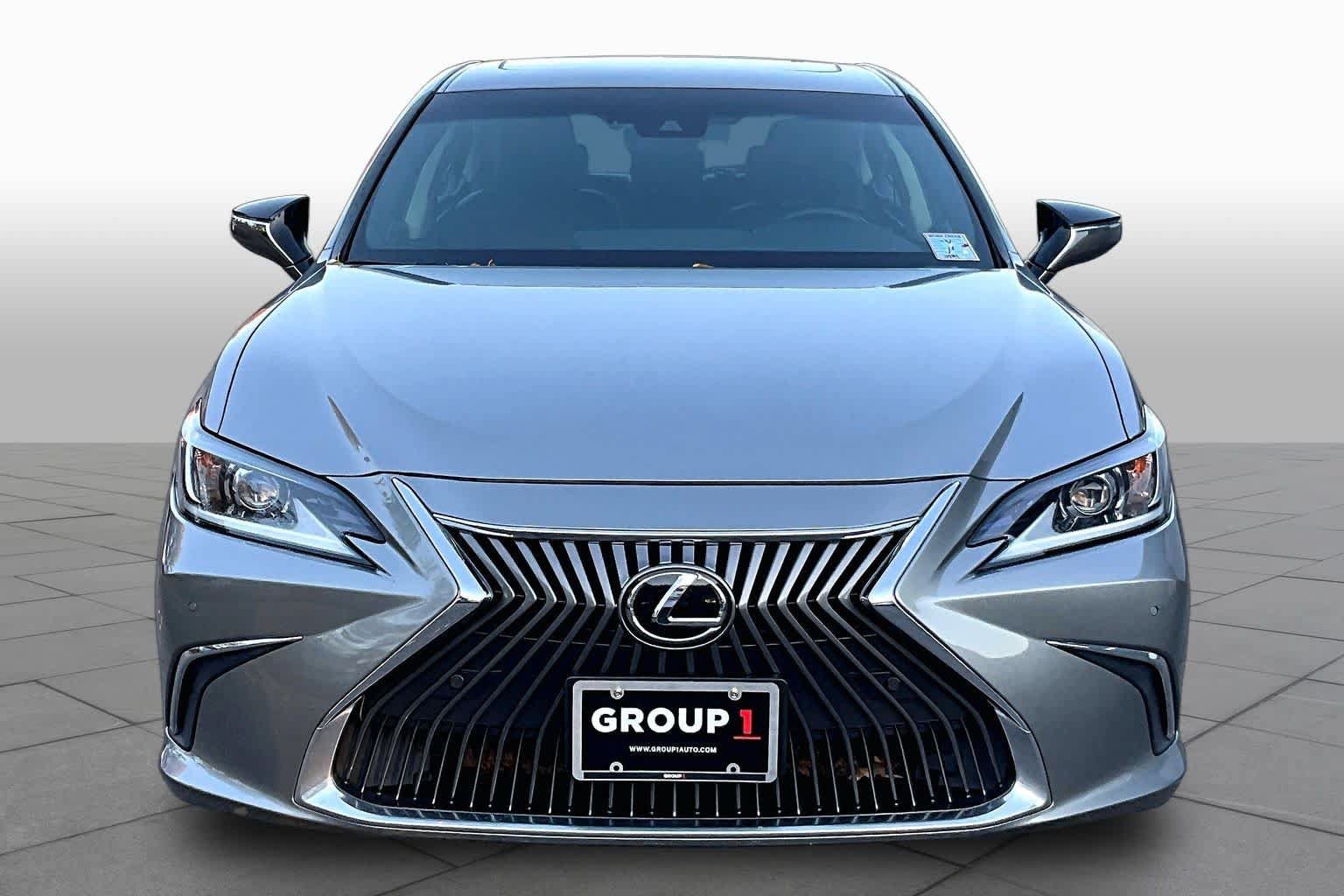 Used 2020 Lexus ES 350 w/ Premium Package FWD image 4