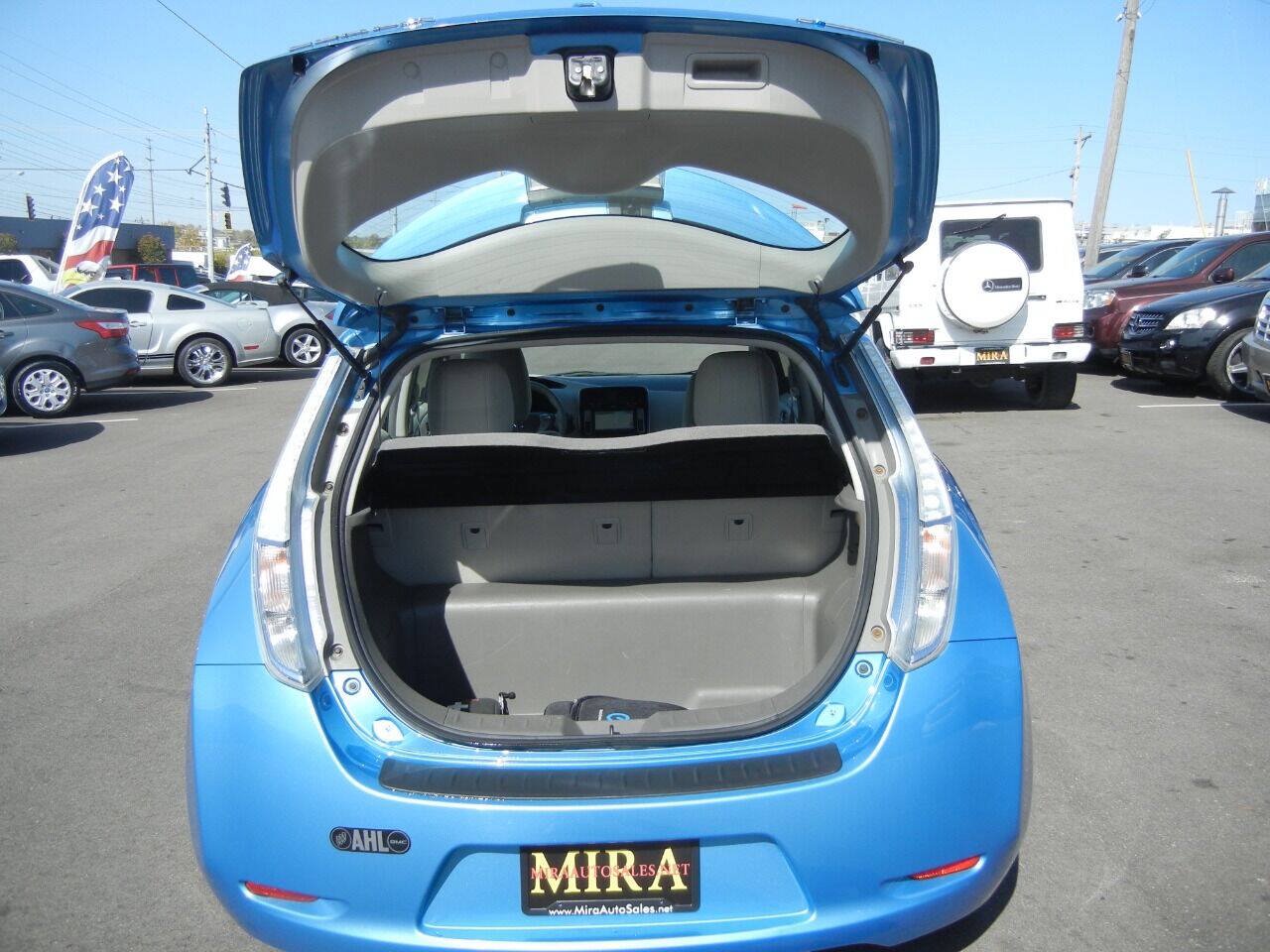 Used 2012 Nissan Leaf SL w/ Protection Pkg FWD image 22